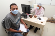 José Arouldo conversou com o JTO enquanto aguardava a vacinação