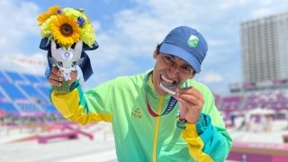 Kelvin Hoefler conquista primeira medalha do Brasil nas Olimpíadas