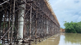 Construção da ponte sobre o rio Manoel Alves 