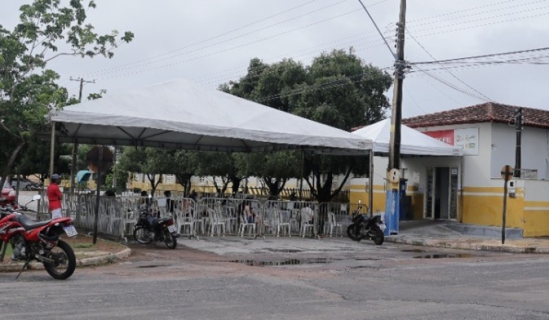 Centro de Triagemfica na Rua 05 esquina com Av. Alagoas, ao lado da Policlínica