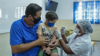 Vacinação de crianças contra a Covid-19 