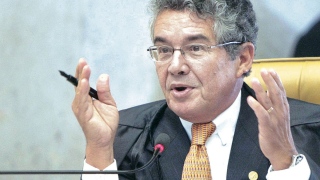 Ministro Marco Aurélio Mello: "Não compomos um teatro" 
