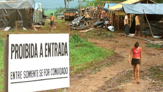 Acampamento de sem-terra em fazenda de Goiás: estudo mostra aumento de casos